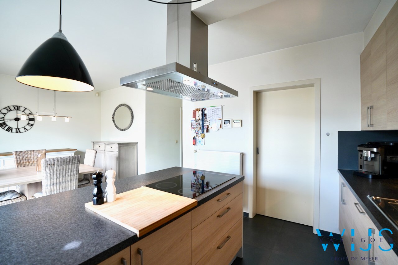 Prachtig energiezuinig appartement in hartje ERTVELDE ! 