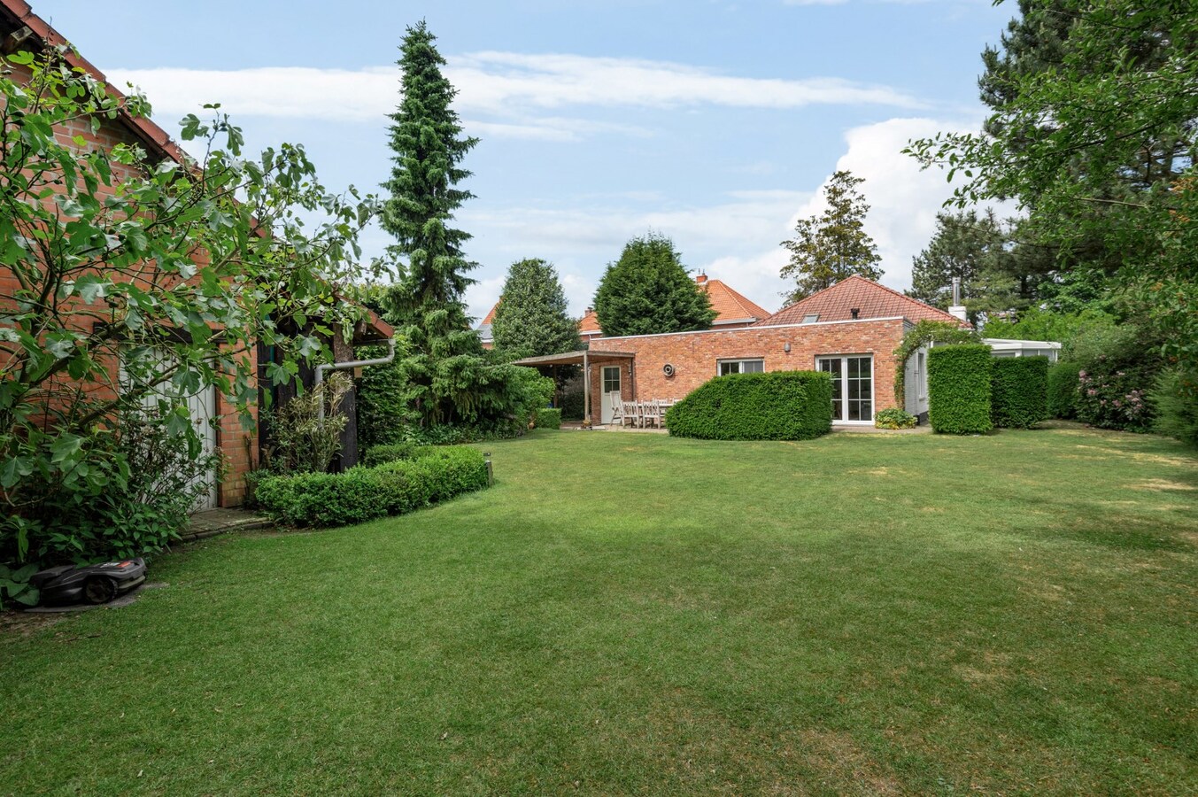 Charmante vrijstaande woning te Putte-Kapellen! 