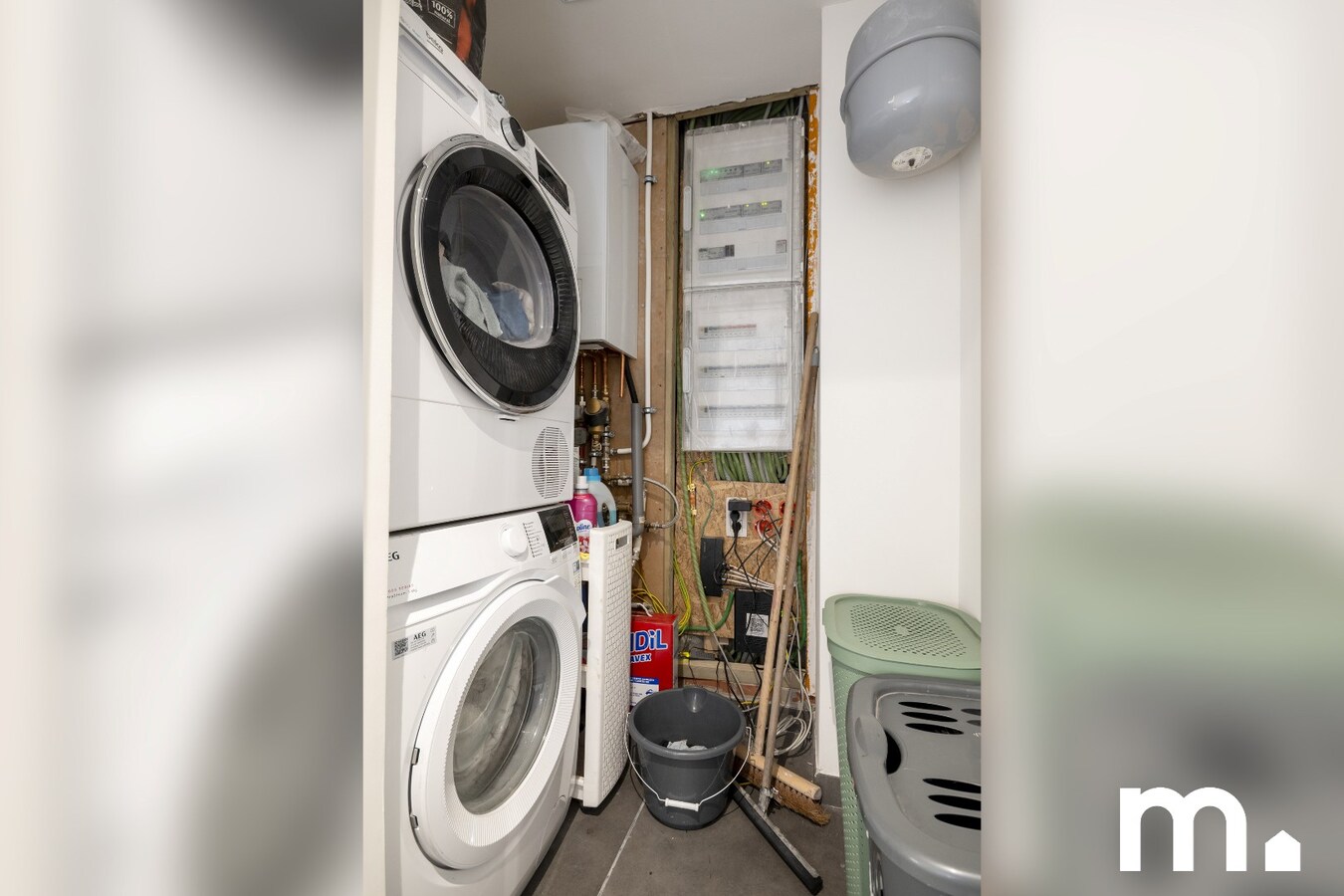 Ruim Instapklaar appartement met 3 slaapkamers ! 