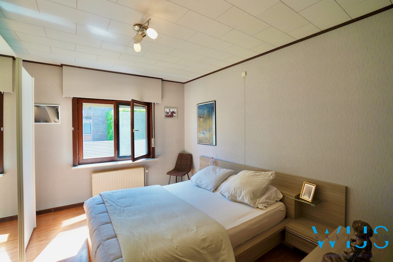 Woonhuis op 1000m² in hartje Ertvelde ! 