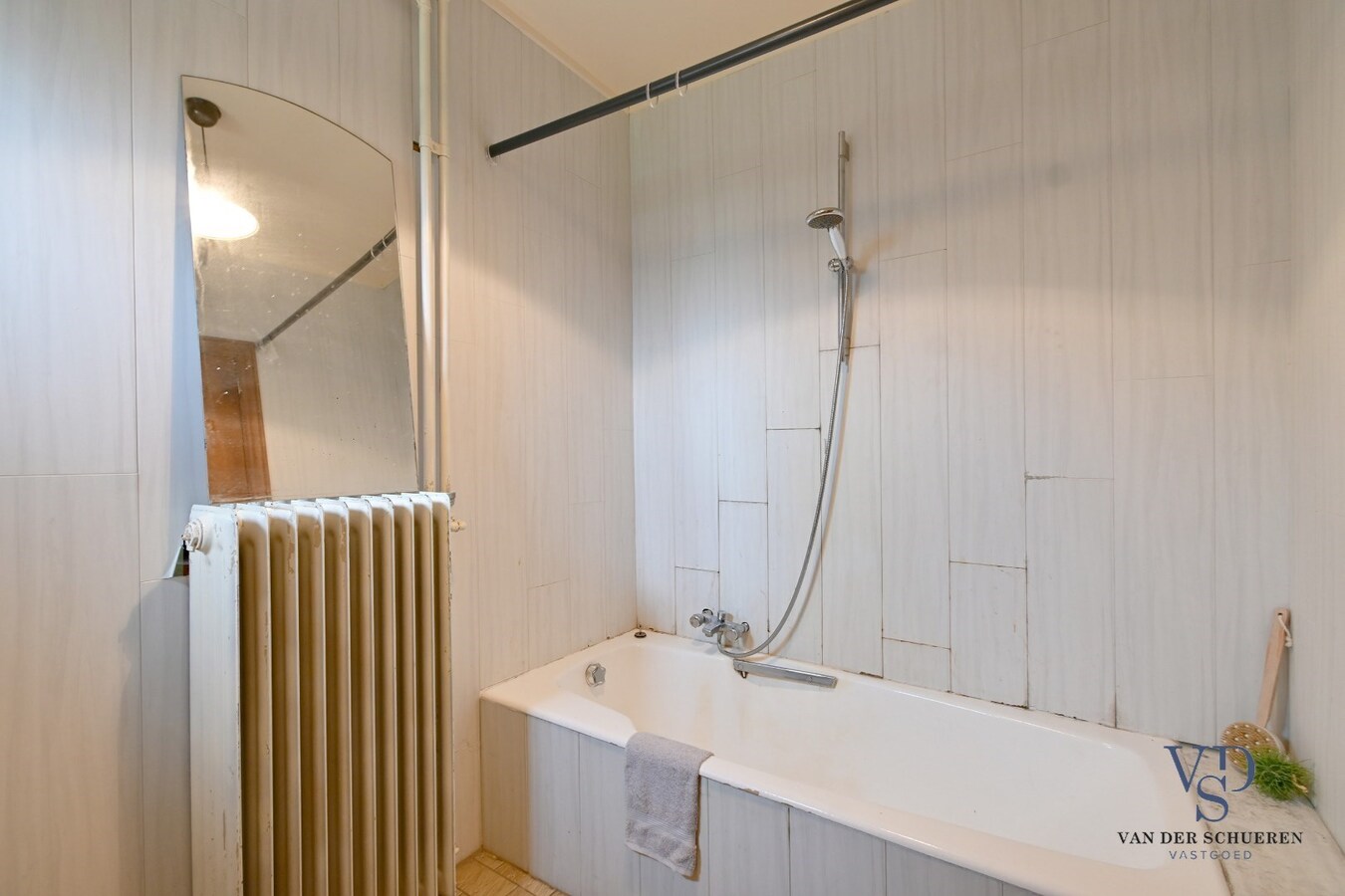 Eigendom met mogelijkheden op  meer dan 1500 m² 