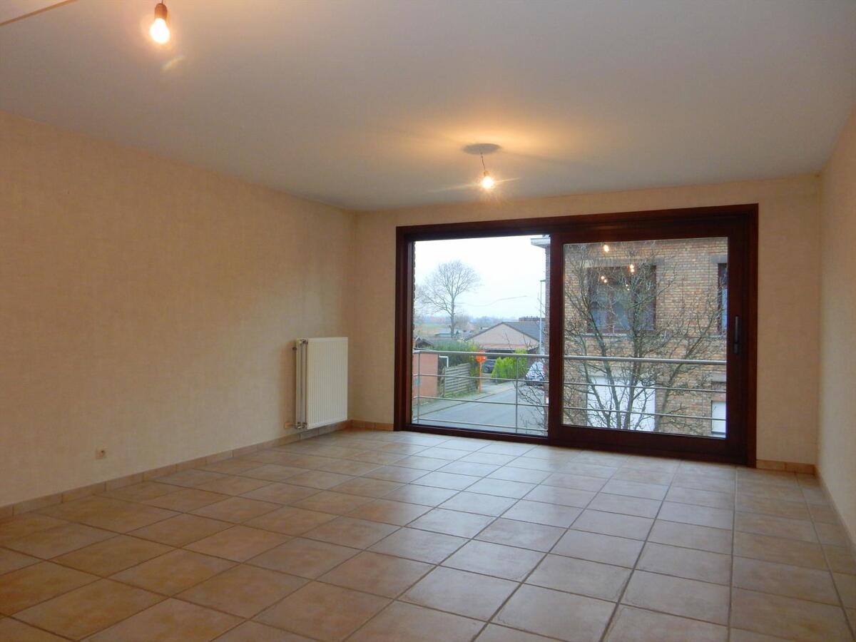 Gezellig ruim 2 slaapkamerappartement met ruim terras 