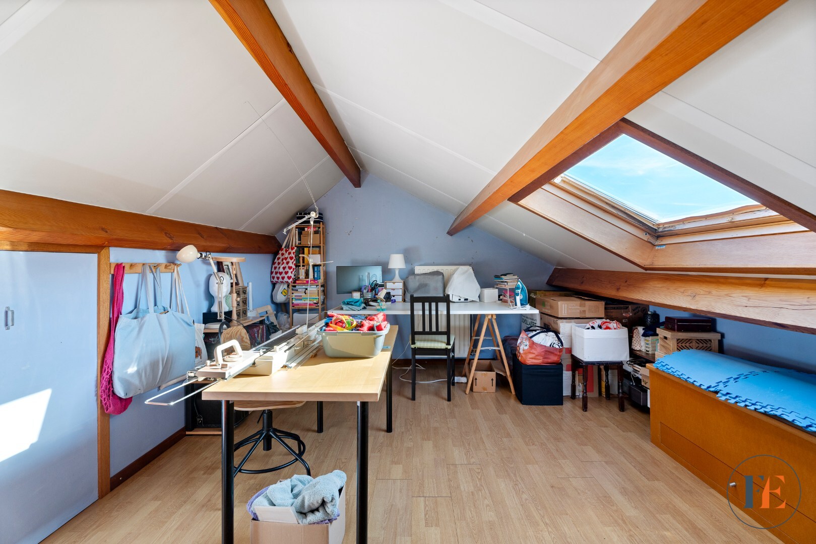 Knusse starterswoning met zicht op het water 