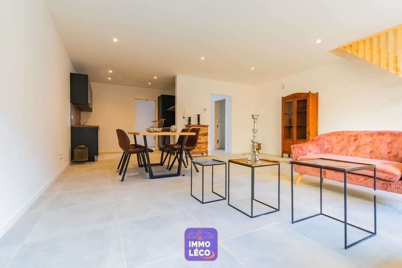 Maison neuve style "LOFT" avec patio, dans un clos résidentiel proche du centre-ville ! 