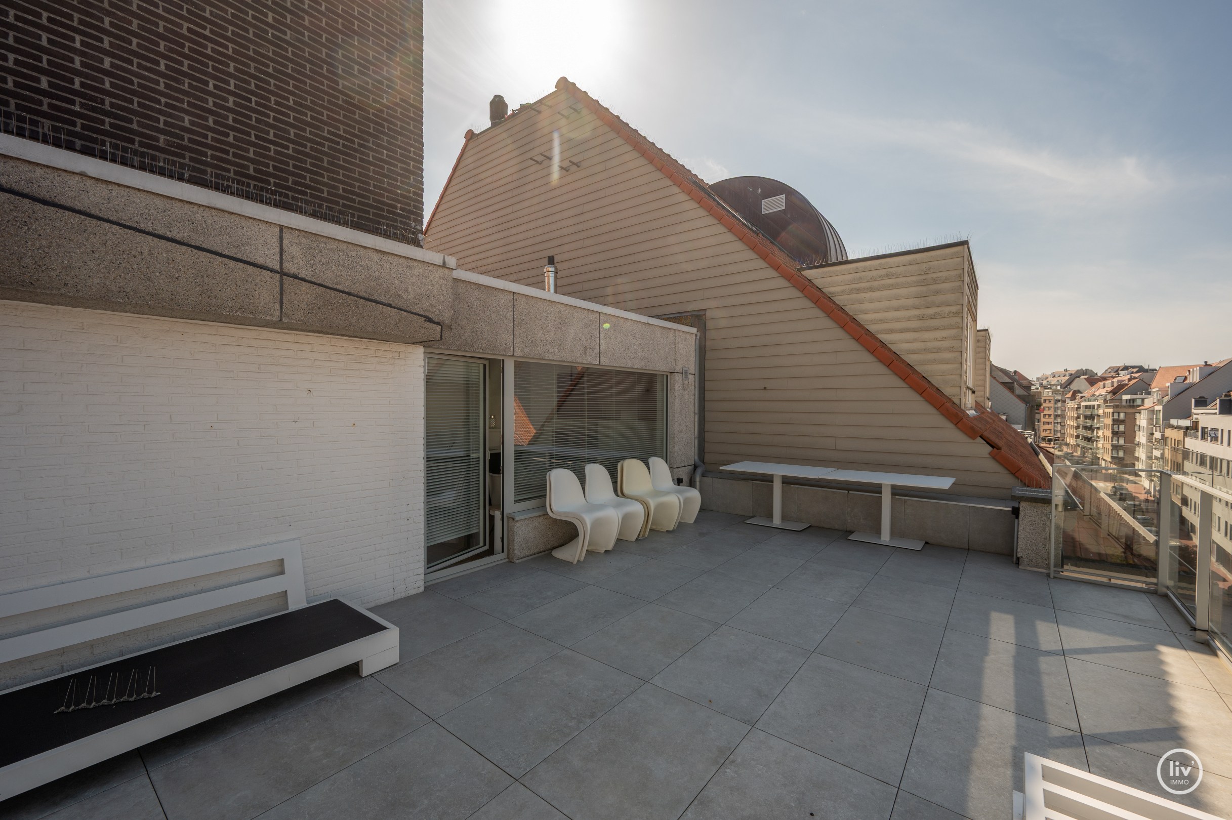 Volledig afgewerkt Hoekappartement + studio centraal gelegen in Knokke 