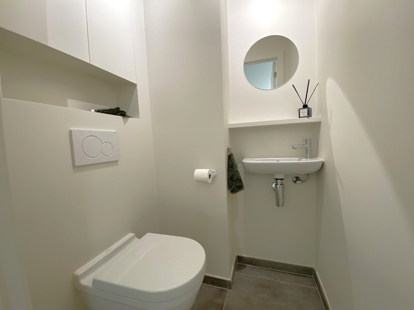 Instapklaar nieuw 1-slaapkamer appartement op een toplocatie in Waregem! 