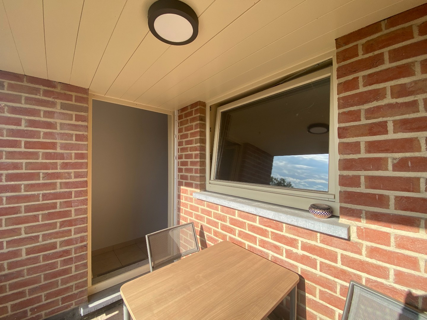 Instapklaar appartement met zonnig terras en 2 slaapkamers in hartje Vijve! 