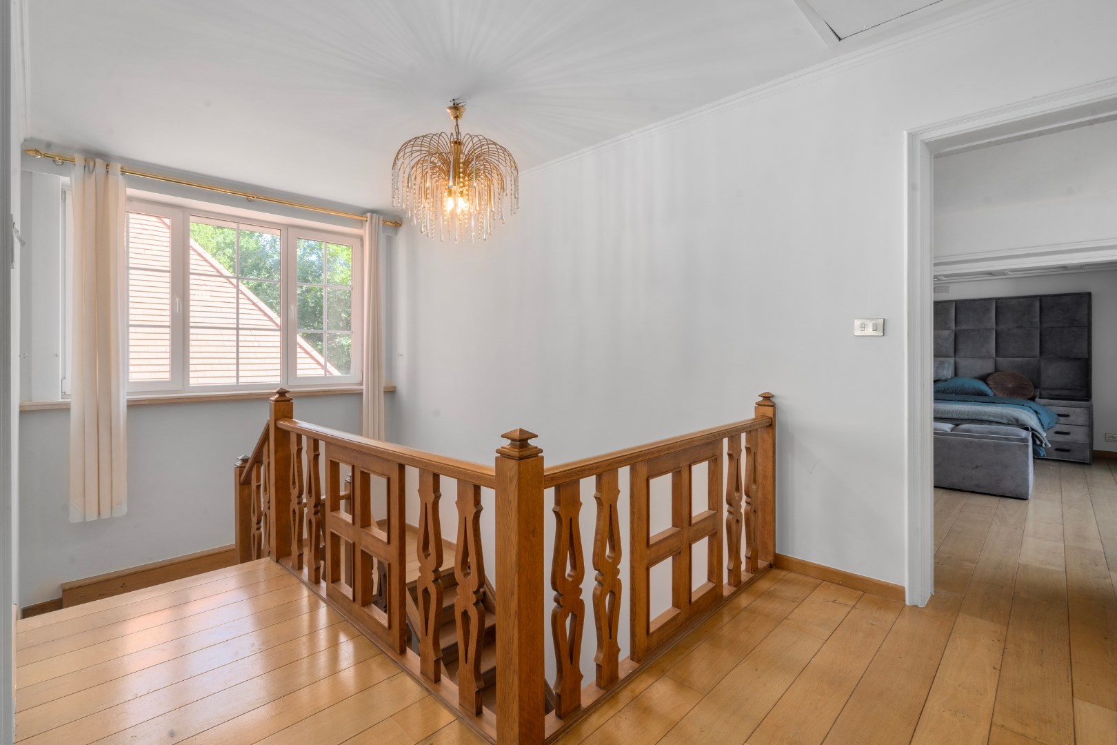 Stijlvolle villa met 5 slaapkamers op mooi perceel van 1325m² 