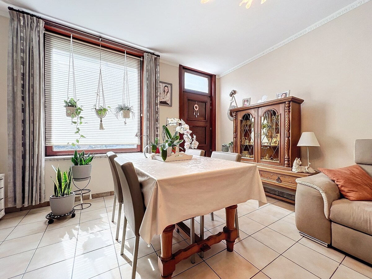 Instapklare, knusse woning met terras te Borsbeke 