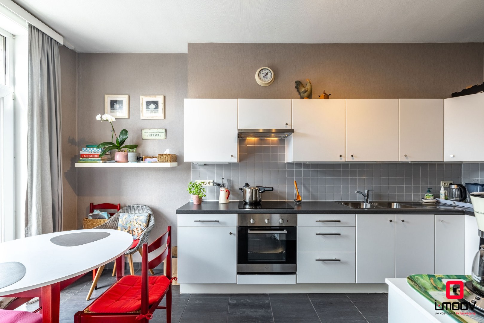 Lichtrijk tweeslaapkamer appartement met garage op groene en vlot bereikbare ligging Sint-Amandsberg 