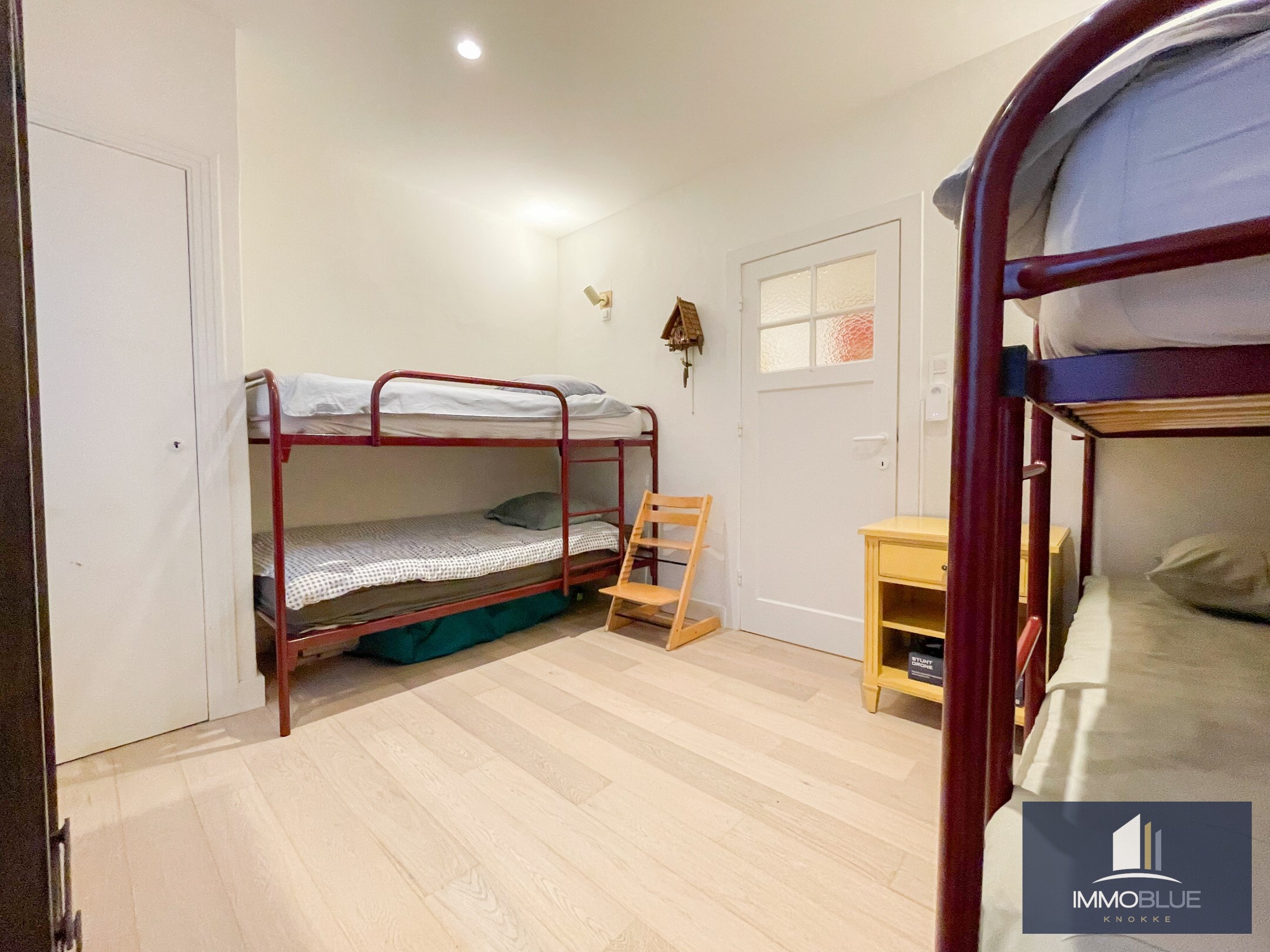 EXCLUSIEF TE KOOP : Uiterst aangenaam instapklaar appartement, hartje Zoute met open zicht. 