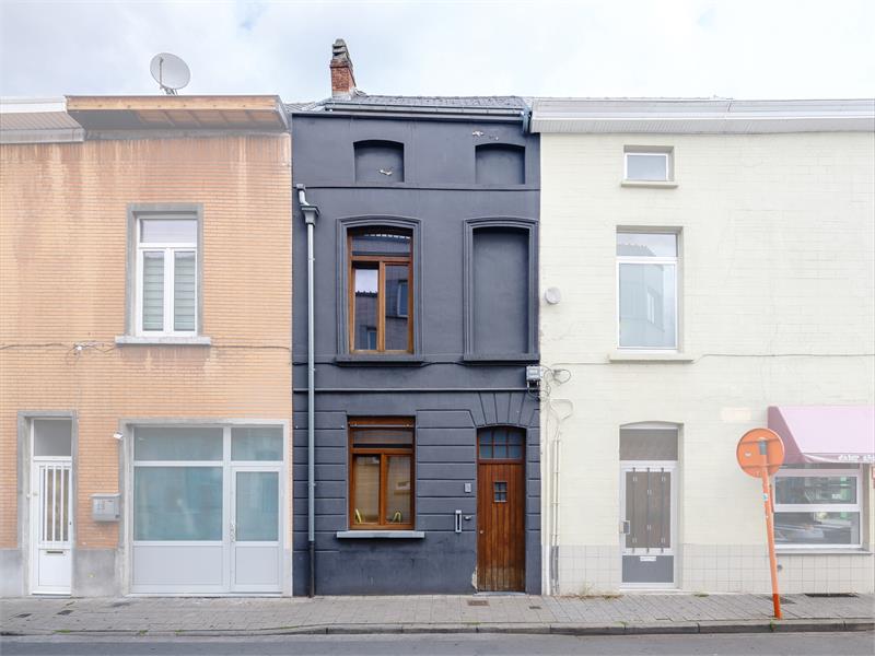 Uniek gerenoveerde woning in levendige buurt 