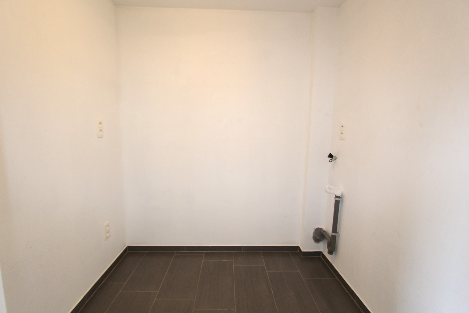 MODERN DUPLEXAPPARTEMENT MET TERRAS IN HET STADSCENTRUM 