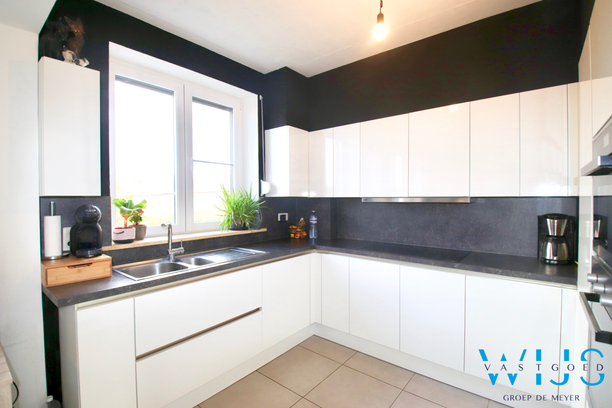 Instapklare bel-étage in HOB te Zelzate ! 