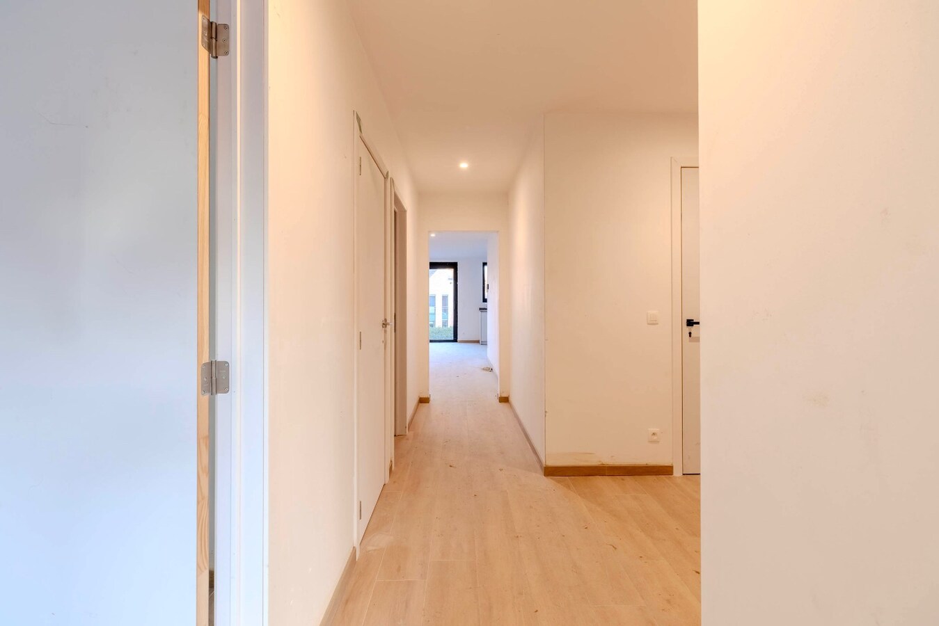 Nieuwbouwappartement met 2 slaapkamers - toplocatie 