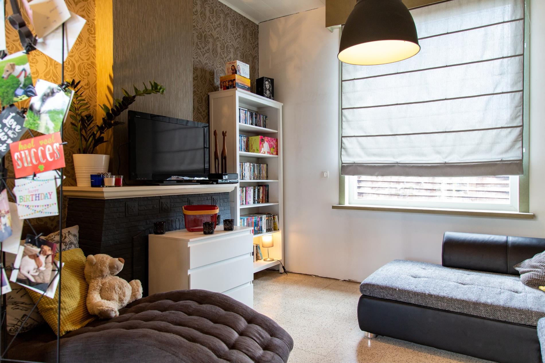 Gerenoveerde rijwoning met 2 slpks en koer te Zelzate 