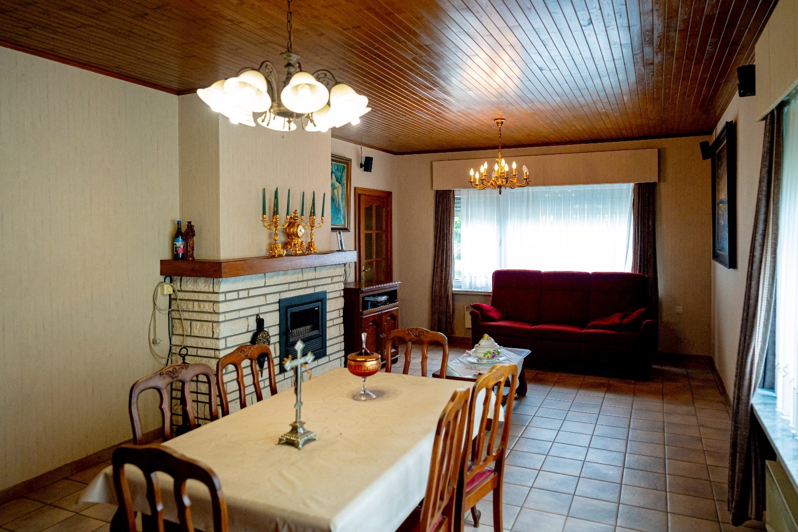 Op te frissen woning op 867 m²  rustig gelegen in Ertvelde 