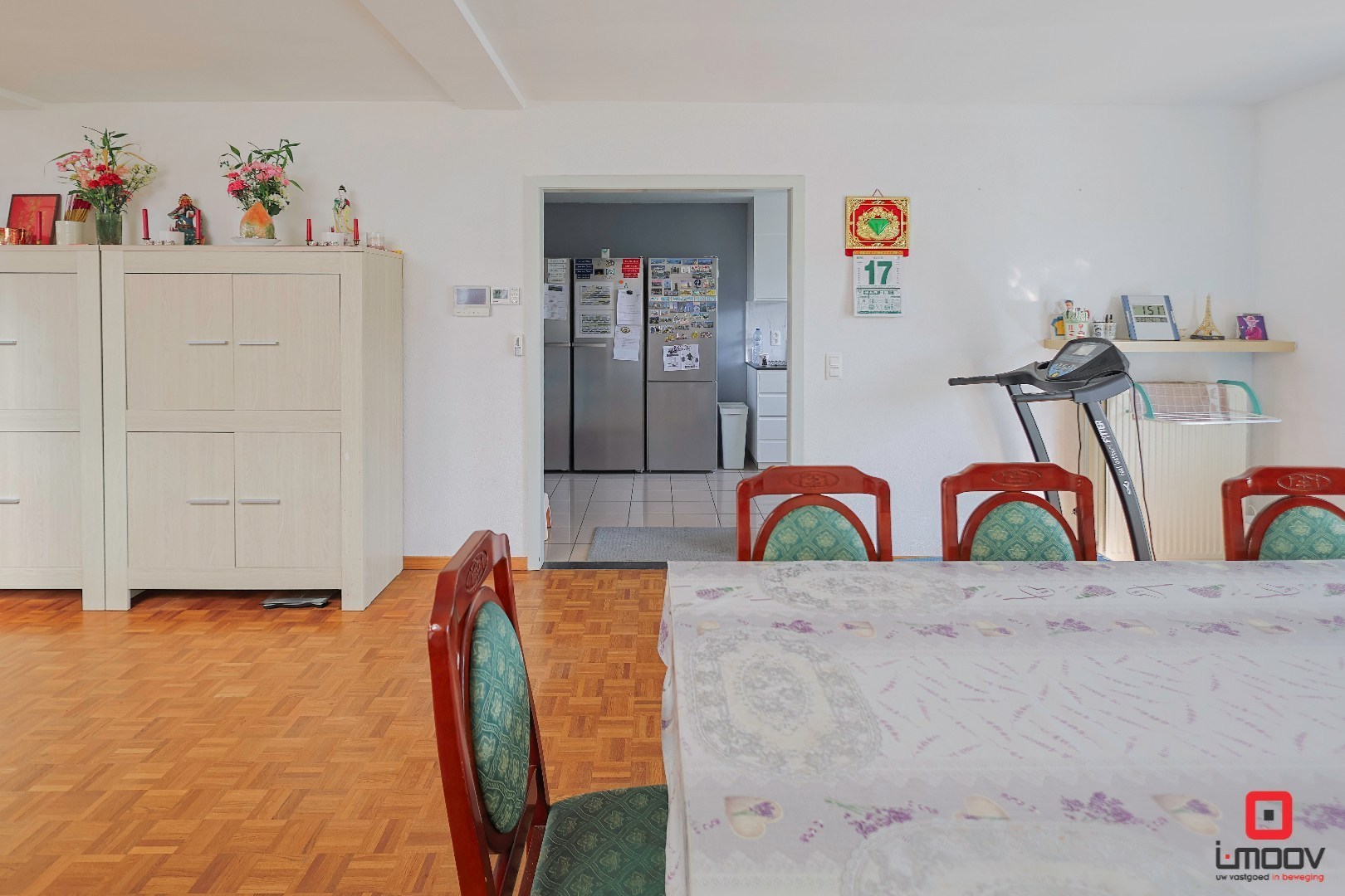 Lichtrijk en huiselijk triplexappartement met 4 slaapkamers en 2 garages te Gent 