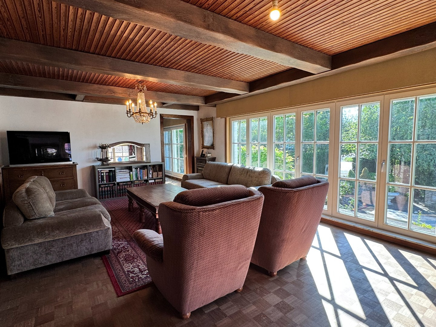 Mooie woning met nieuwe praktijkruimte of studio 