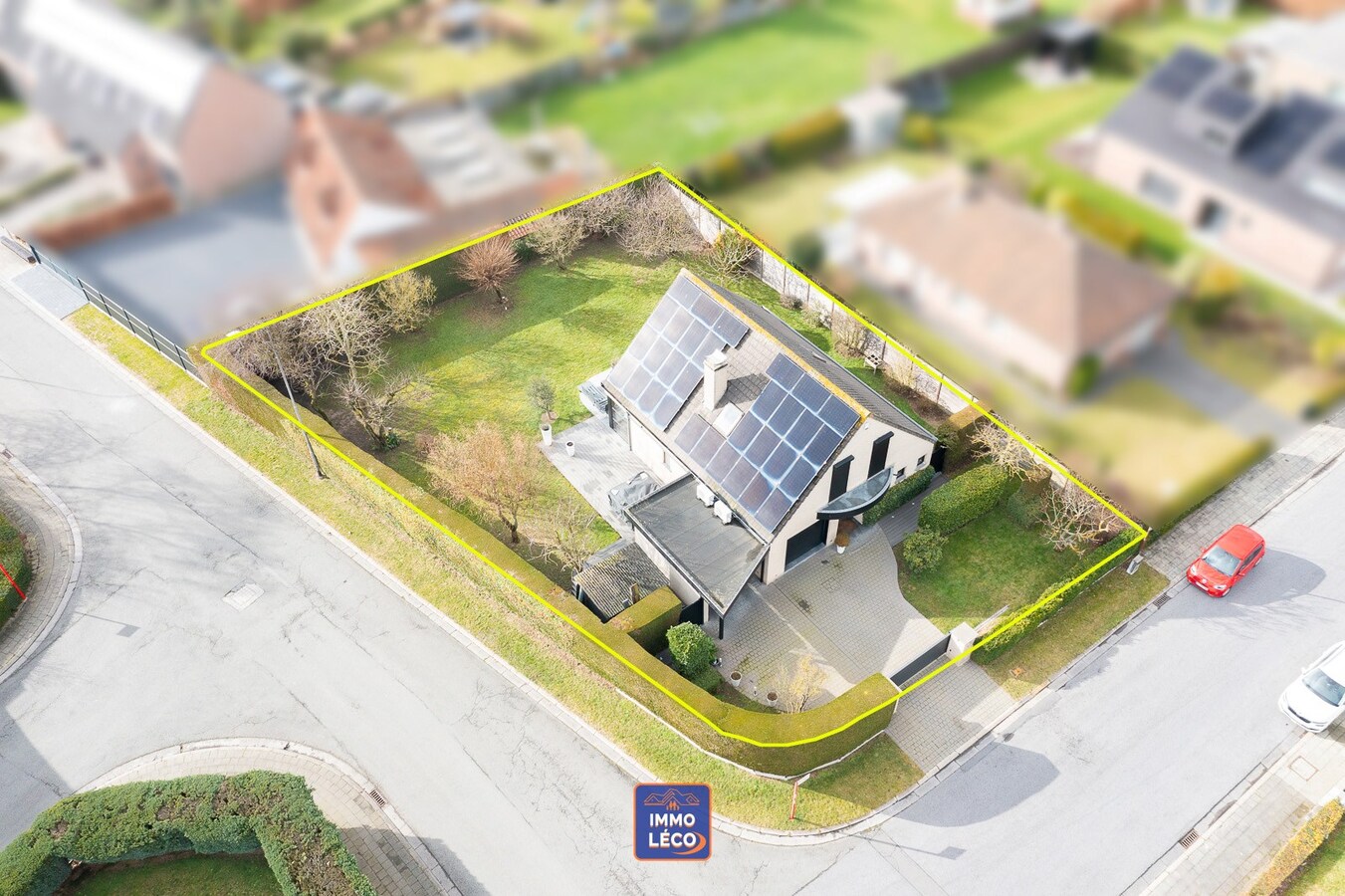 Magnifique villa érigée sur 762m², dans un clos prisé – Coup de cœur ! 