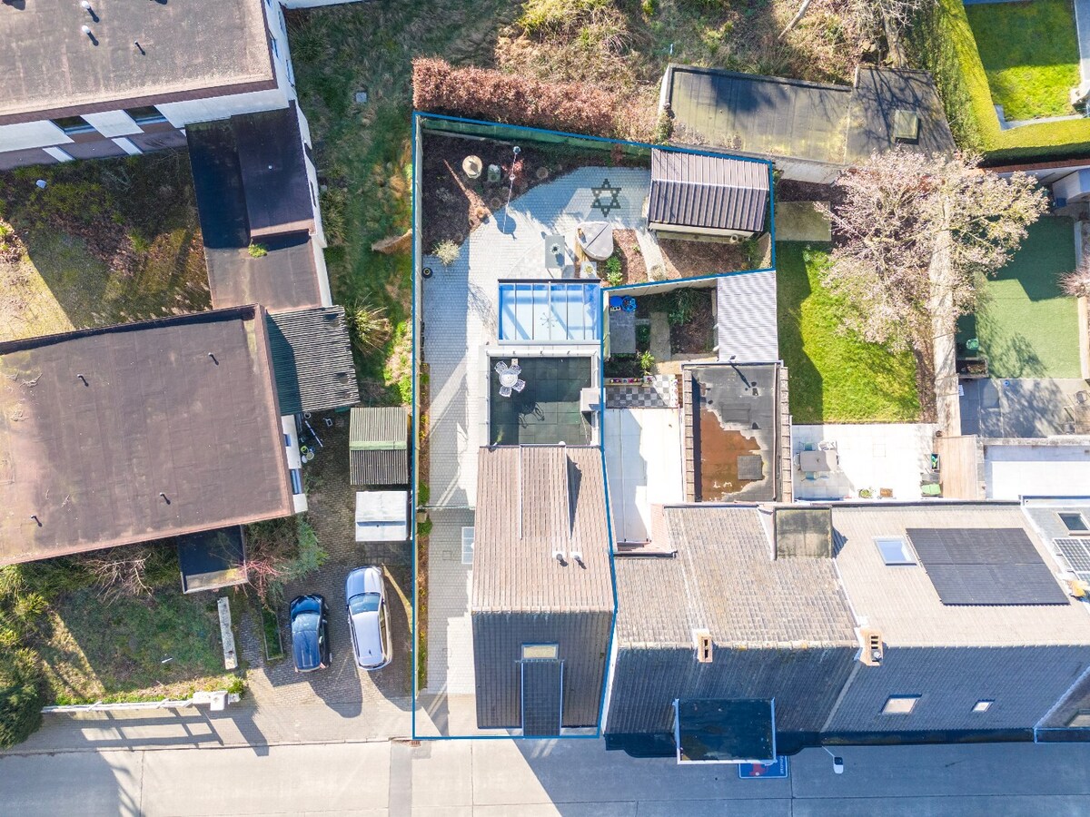 Ruime en instapklare HOB met zuidgerichte tuin te Bevegem 