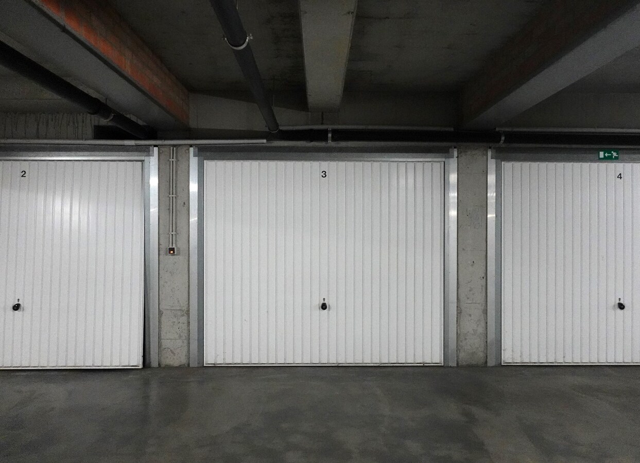 Ruim appartement te koop in Residentie Permeke op een uitstekende locatie te Jabbeke 