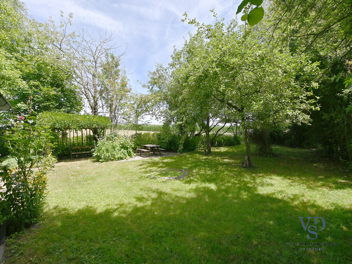 Exceptioneel gelegen eigendom te Baaigem. 