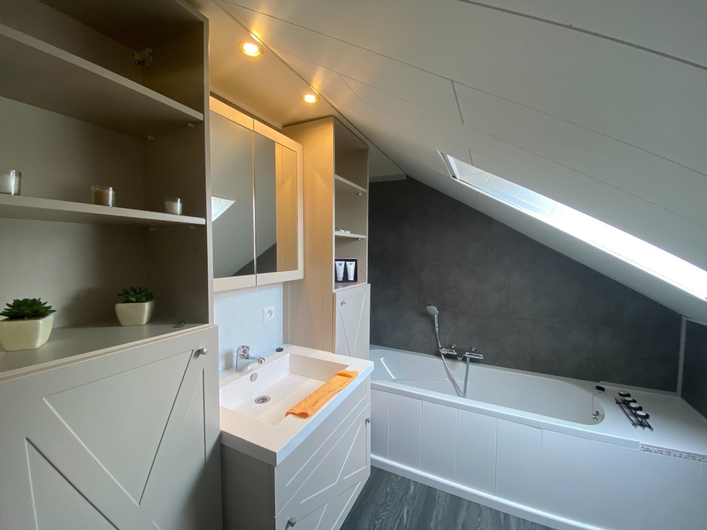 Residentieel gelegen woning met tuin en garage op 755 m² in de Bilkhage! 