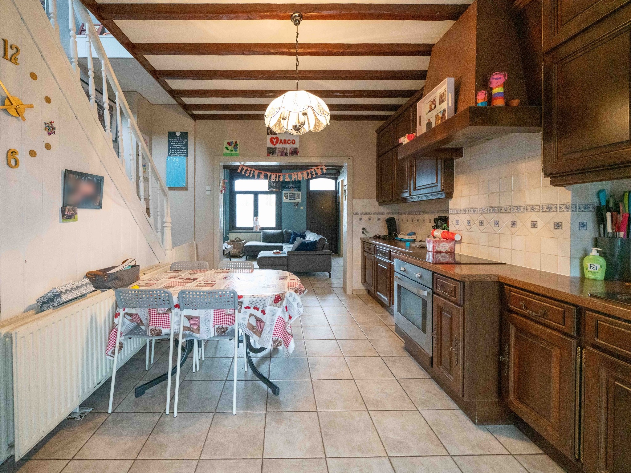 Eengezinswoning met 3 kamers, garage en tuin 