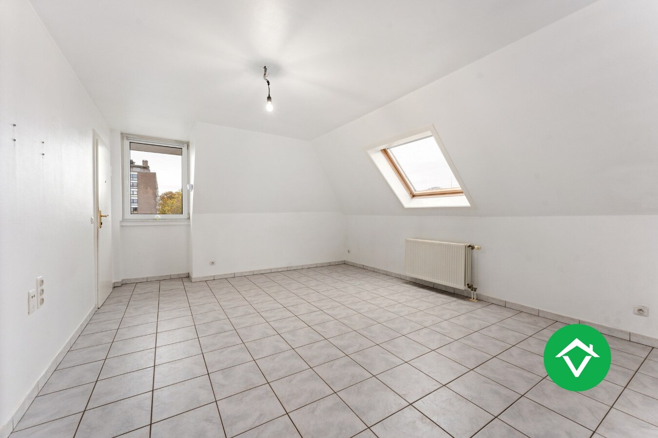 Instapklaar appartement met 3 slaapkamers en autostandplaats te Brugge 