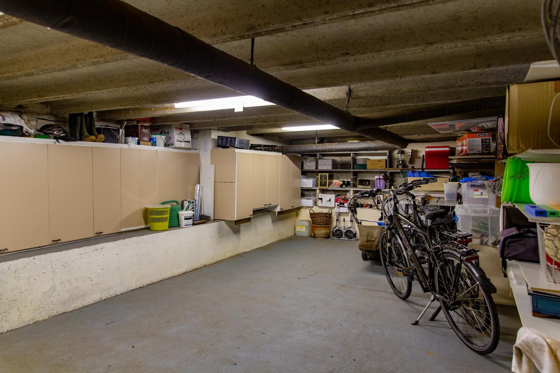 Gerenoveerde woning met 4 slpks én zonnepanelen (met stroomcertificaten!) rustig gelegen te Maldegem 