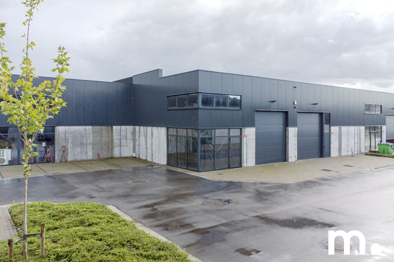 Ruime en lichtrijke KMO-unit van 218 m² met tal van mogelijkheden voor uw onderneming! 