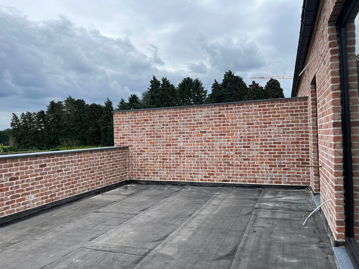 Nieuw duplex appartement met 3 slpks. en terras van 31 m² 