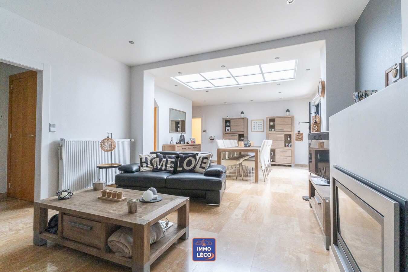 Magnifique double maison de Ville avec DOUBLE GARAGE et Jardin Aménagé 