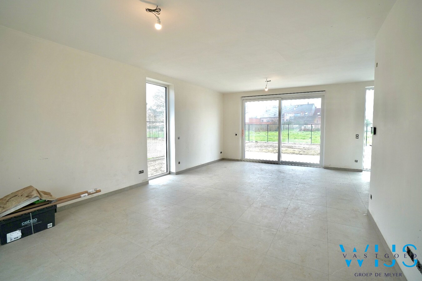 Moderne nieuwbouwwoning met 3 slaapkamers in rustige woonwijk te Oosteeklo 