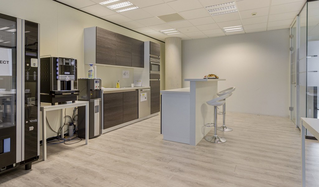 Recent kantoorgebouw te koop op topligging in Gent