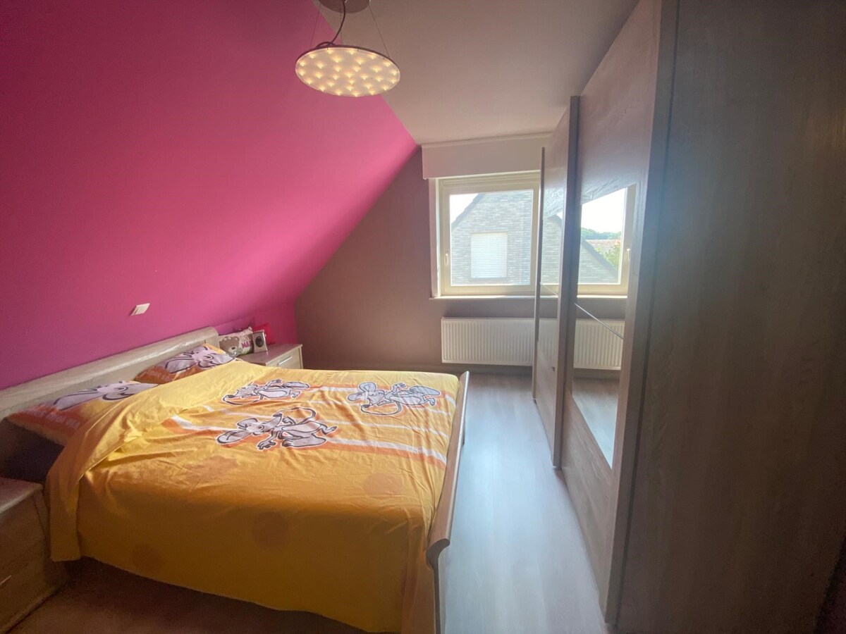 Uitstekend gelegen, verzorgde woning in een doodlopende straat 