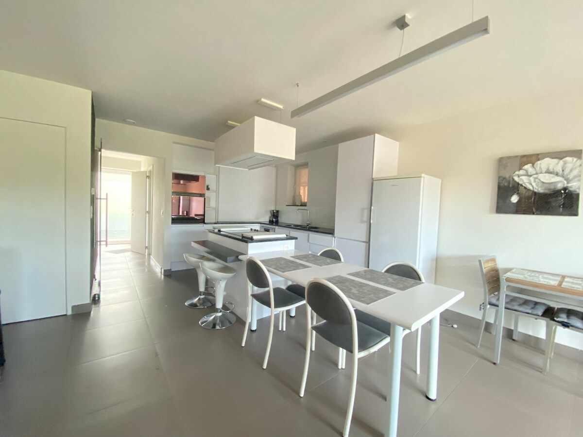 Maison moderne 3 chambres avec jardin à Frasnes ! 