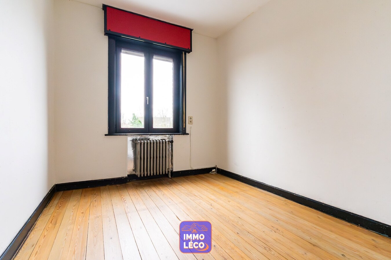 Maison rénovée avec jardin de +/- 320m², dans une rue prisée proche du centre-ville ! 