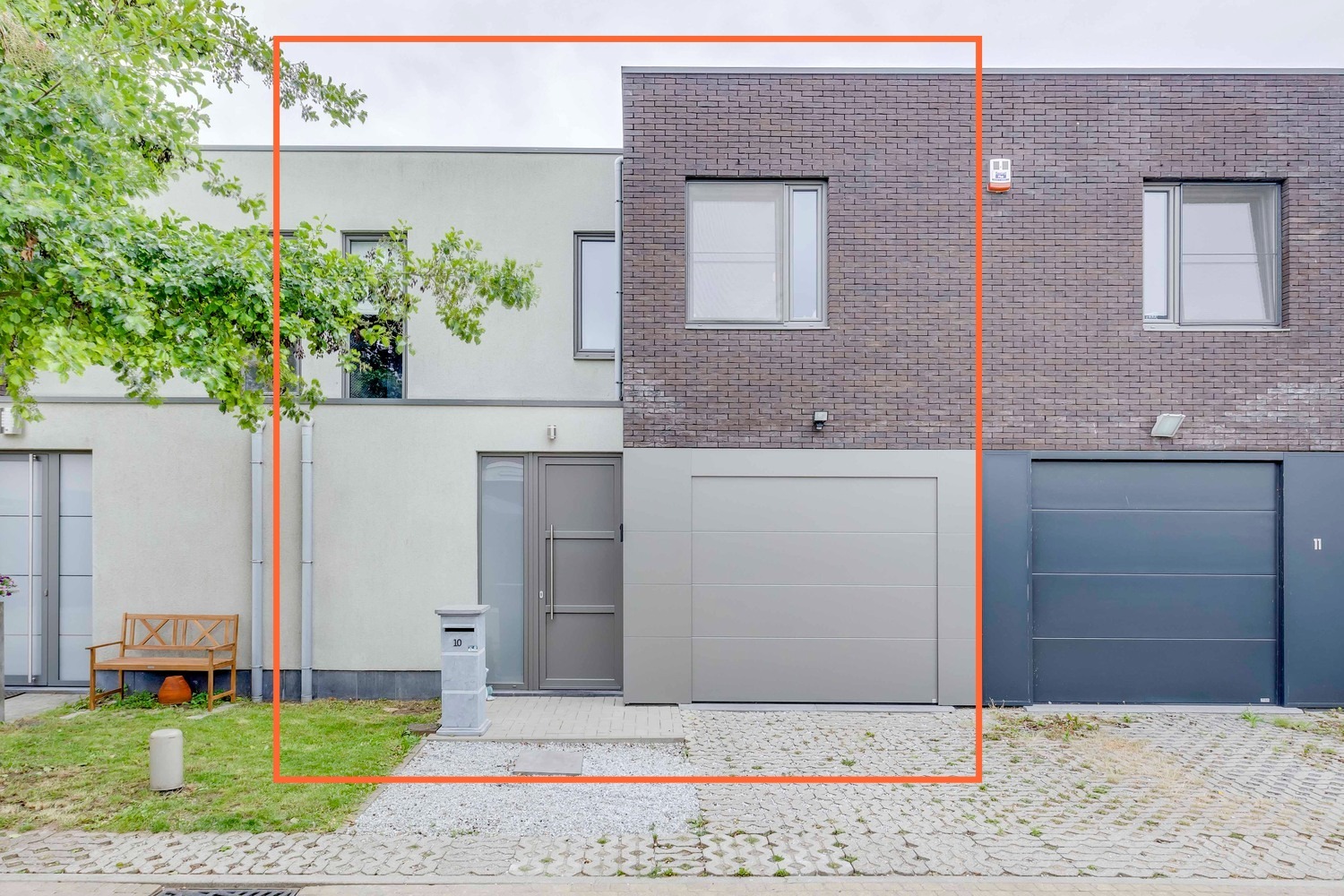 Subliem gelegen, recent gebouwde woning te Aalst. 