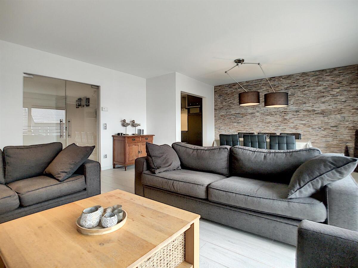 Magnifiek woonappartement met zonneterras, 3 ruime slpk en 2 badk - Heist 