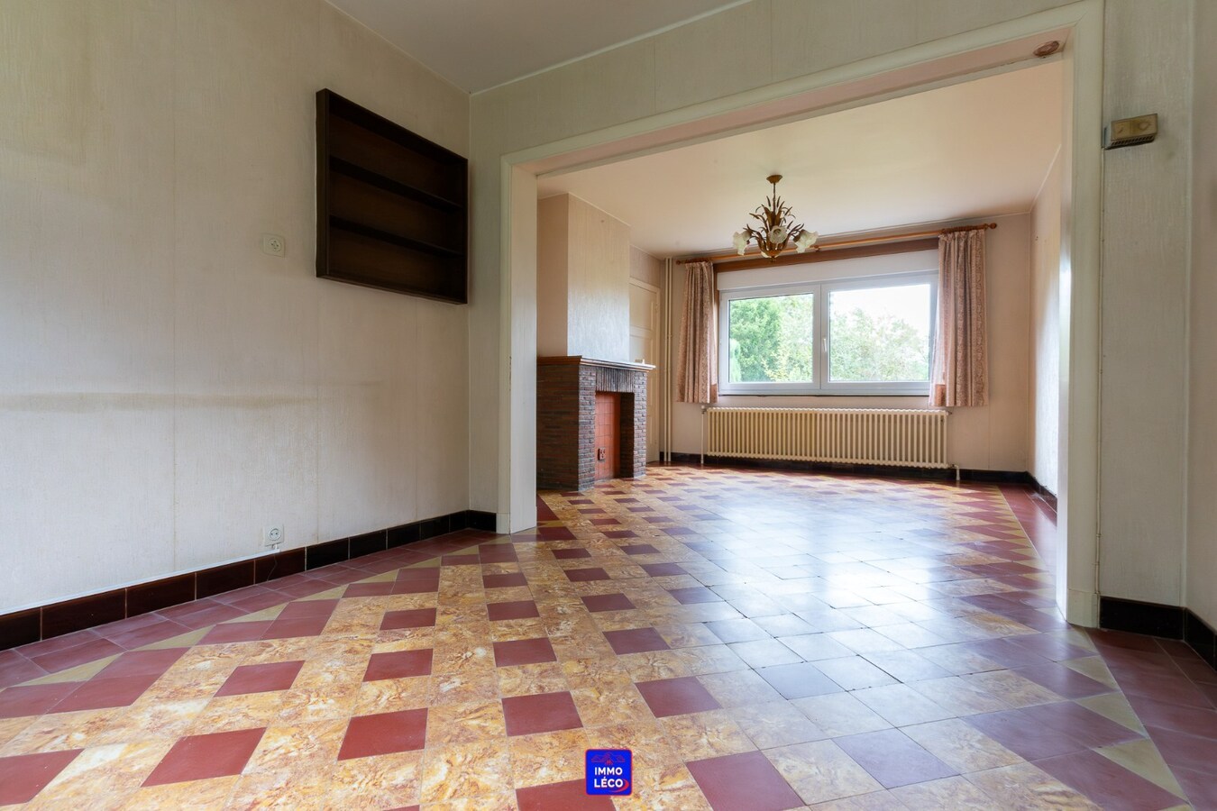 3 façades avec garage, jardin, excellent potentiel, secteur "La Coquinie" ! 