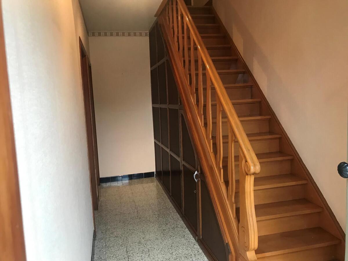 Degelijke halfopen woning met zongerichte tuin 