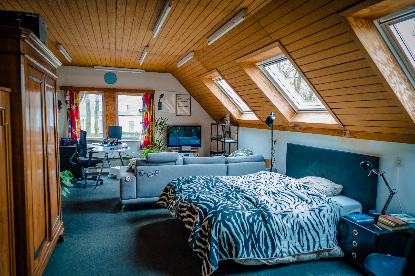 Unieke woning met 5 slaapkamers residentieel gelegen te Eeklo 