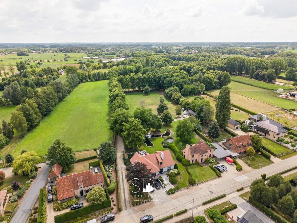 Prachtige landelijke villa met gezinstuin op 4.583m² 