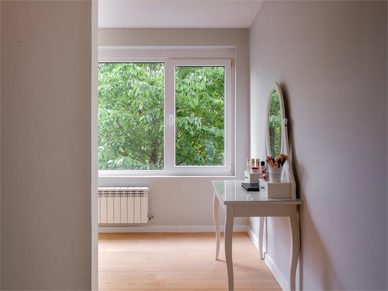 Zeer net tweeslaapkamer appartement te Wondelgem 