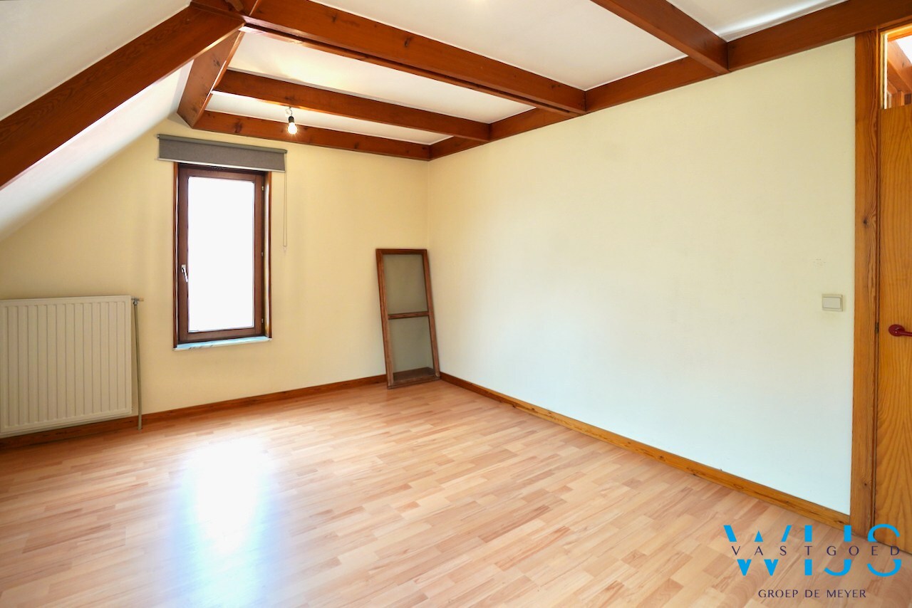 WIJS woonhuis op ideaal perceel van 738m² te Rieme ! 