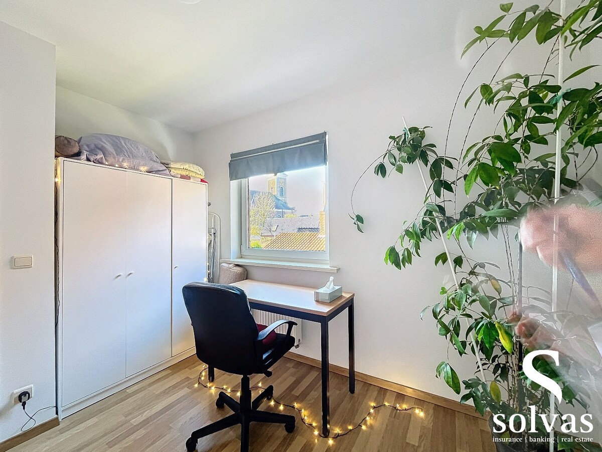 Recent twee slaapkamer appartement op toplocatie te Evergem! 