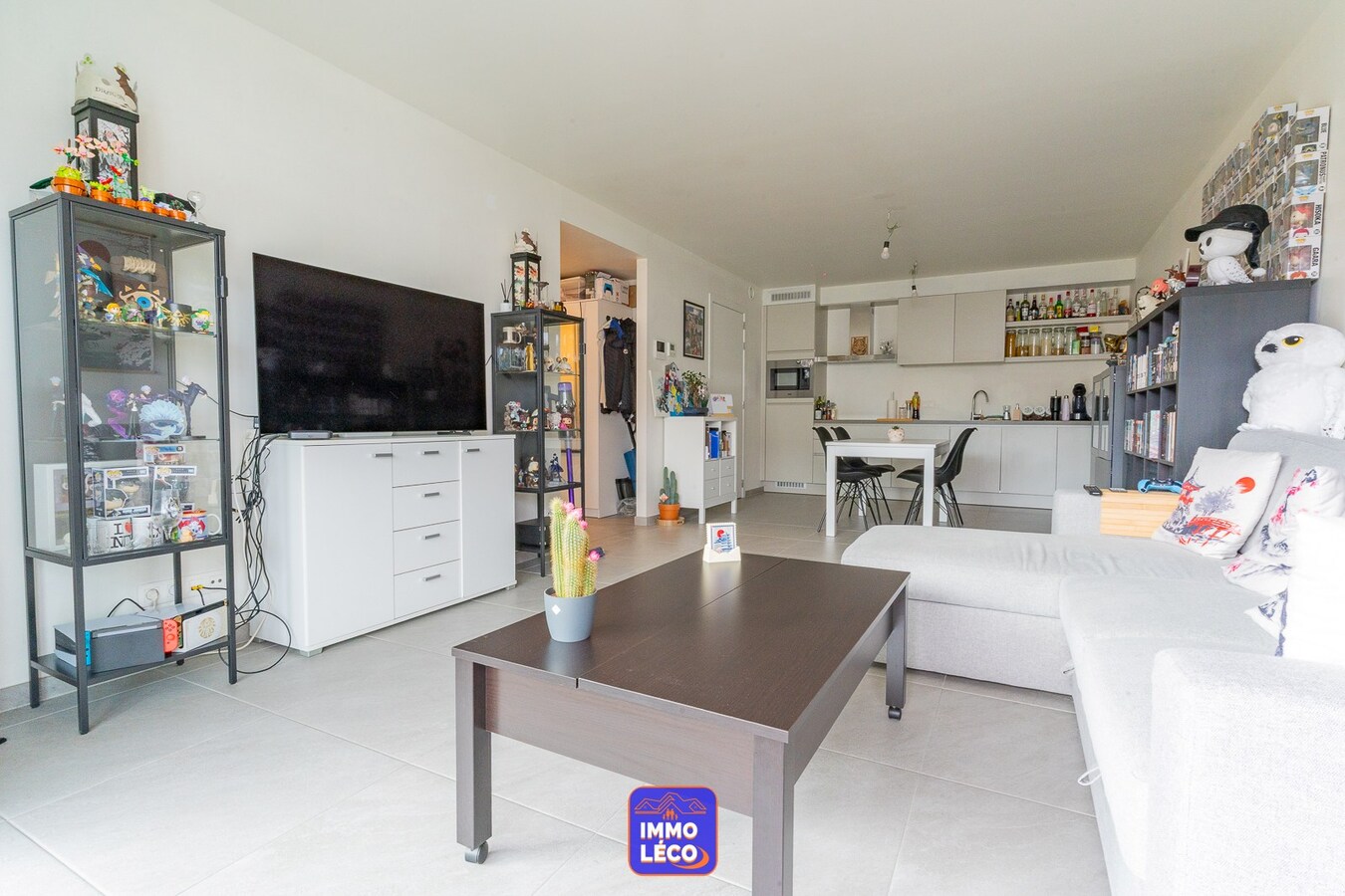 Appartement rez-de-chaussée avec terrasse, cave et parking privatif ! 