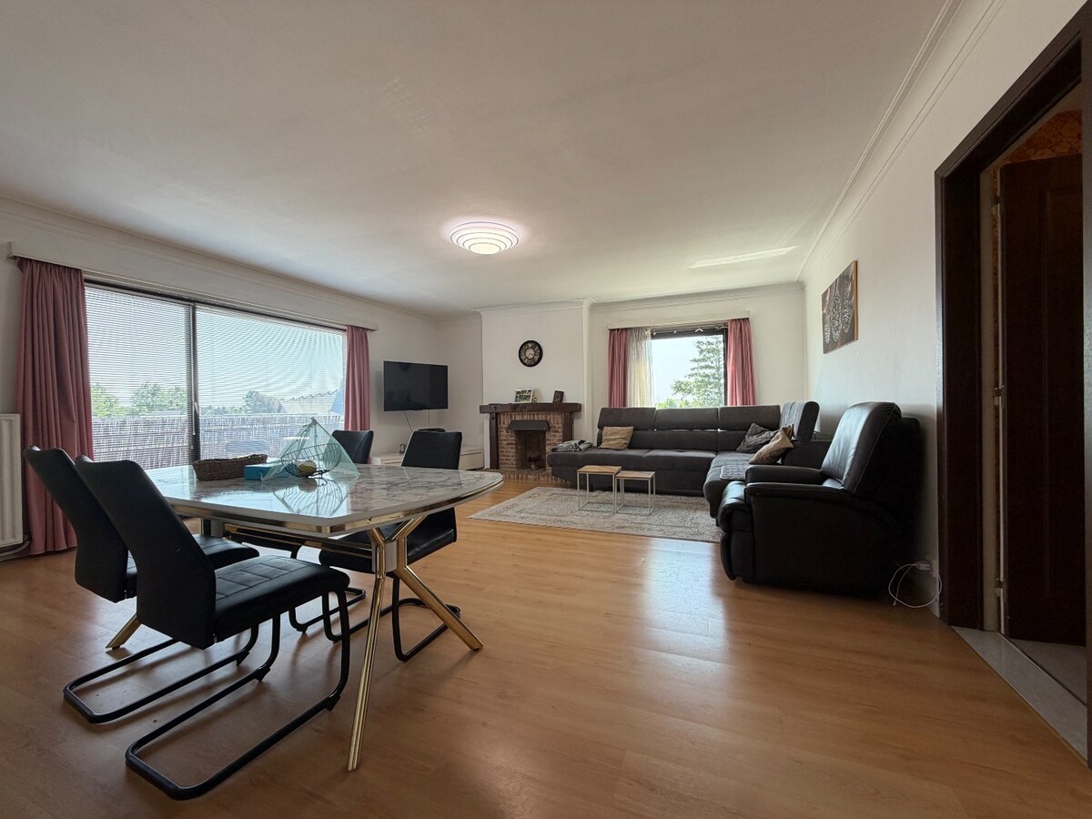 Lichtrijk instapklaar appartement EPC B  te Kuurne met 3 slaapkamers en autostaanplaats! 